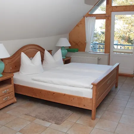 ゲストハウス Auf Der Duene 3*